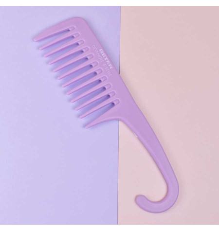 Wide-toothed comb