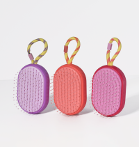 On the Go detangling brush