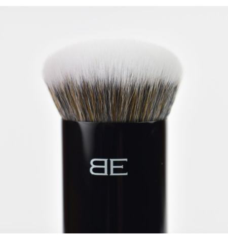 No. 48 Foundation Kabuki Brush Beter Elite